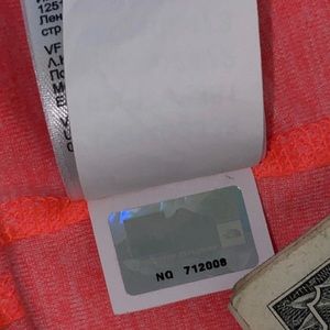 The North Face, colour pink neon, size L.